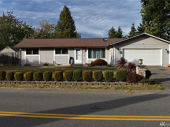 4th image of 3080 NE 72nd St