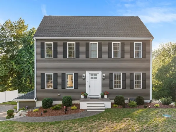 19 Green St, Berkley, MA 02779