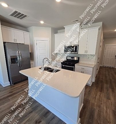 4th image of 623 Millwright Way
