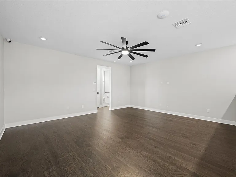 15664 Merritt Dr — Photo 39