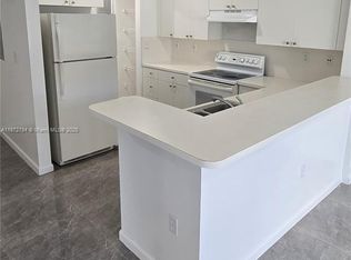 11040 SW 196th St APT 401, Miami, FL 33157