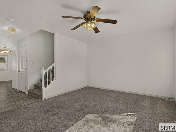 5th image of 594 Sunflower Rd