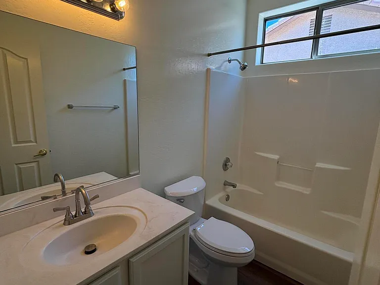1083 S Viejo Dr — Photo 10