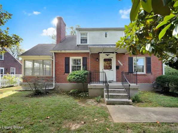 318 Monohan Dr, Saint Matthews, KY 40207