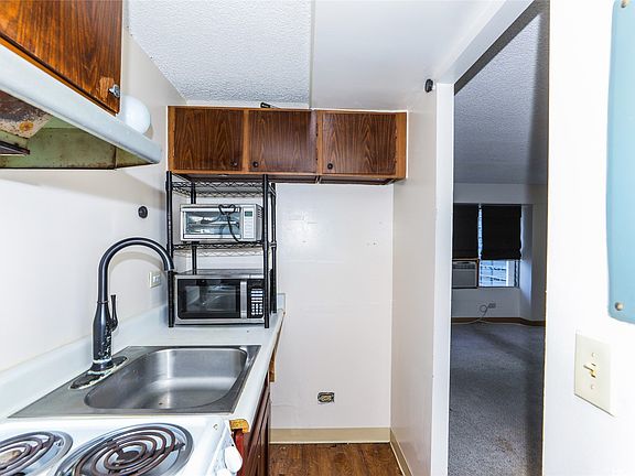 5th image of 2525 Date St APT 1304