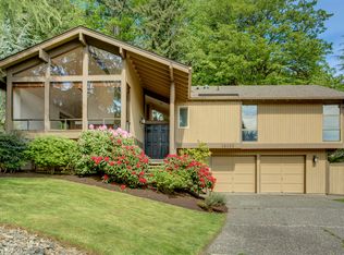 16028 SE 46th Pl, Bellevue, WA 98006