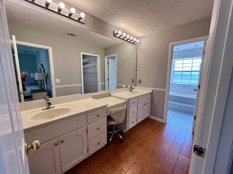 2111 Pentland Rd — Photo 16