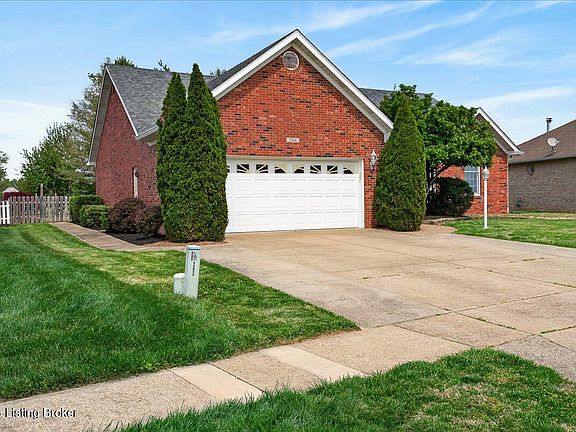 3rd image of 5914 Trappers Ridge Cir