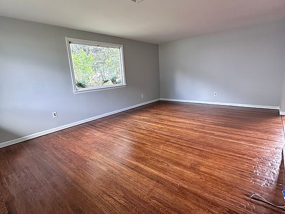 Living Room (2)