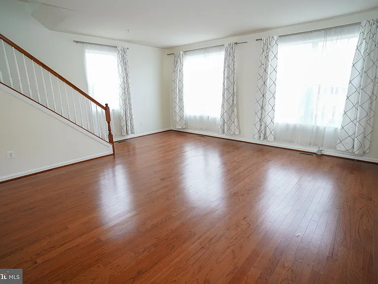 7810 Quidditch Ln — Photo 12