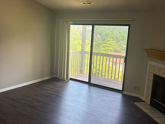 2nd image of 76 View Terrace Dr Suite 10
