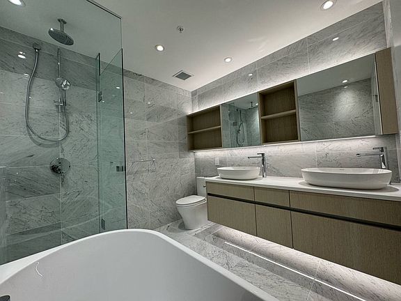 5th image of 5168 Cambie St #213