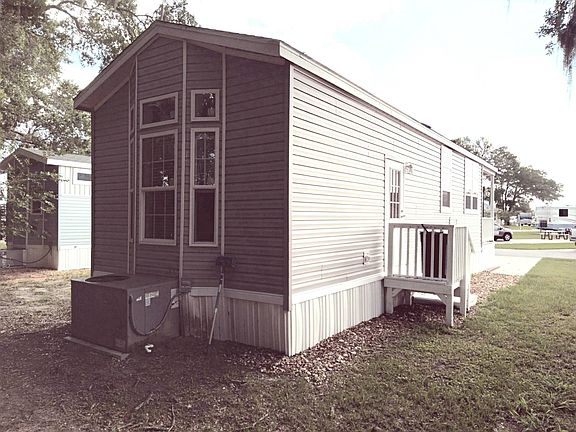 3rd image of 14330 S Us Highway 441 #154