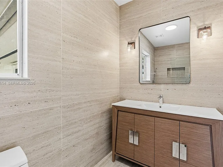 6801 SW 102nd Ave — Photo 46