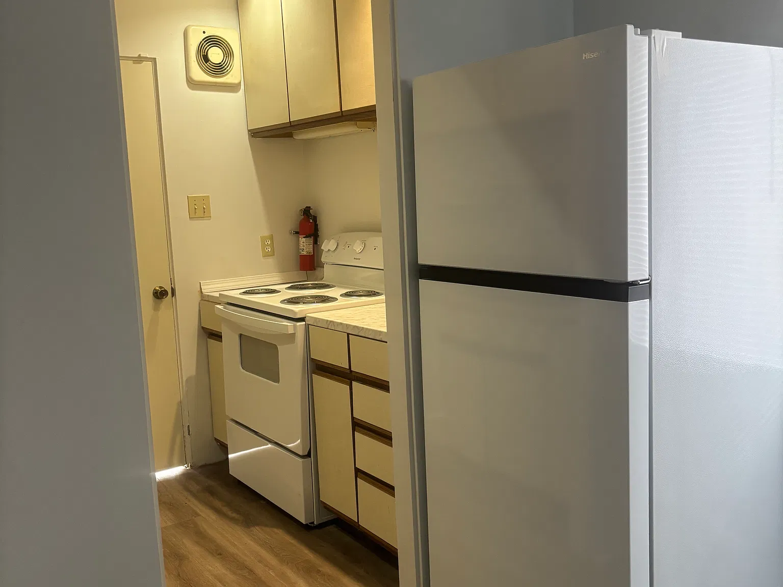 2 bed, $1,200 — Photo 4