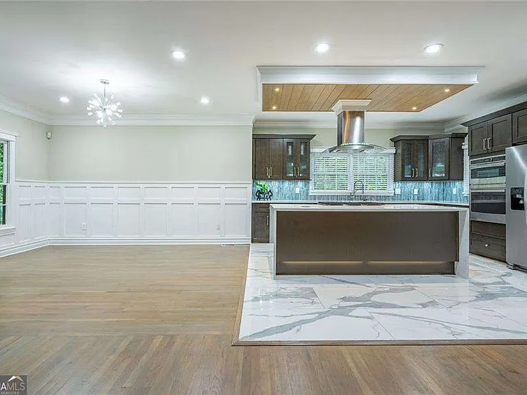 3924 Ashford Dunwoody Rd NE — Photo 11