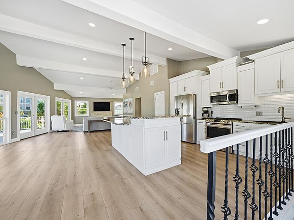 4th image of 417 Cobia Dr