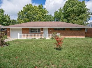 253 Ironwood Dr, Dayton, OH 45449