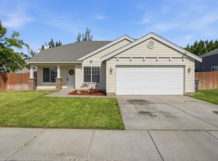821 S Tweedt St, Kennewick, WA 99336