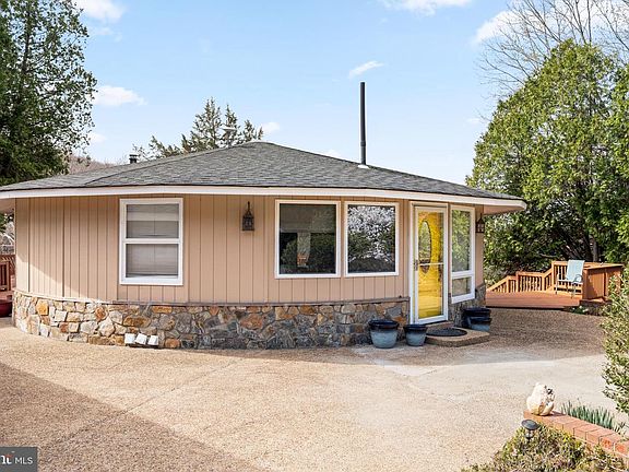 4th image of 10803 Crest Hill Rd