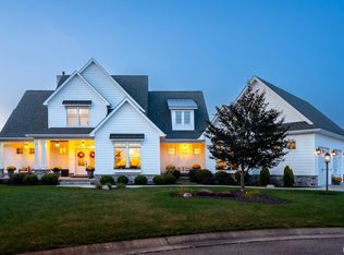 51590 Salem Meadows Dr, Granger, IN 46530