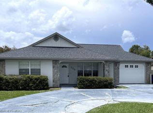 225 Robin Ave, Sebring, FL 33870