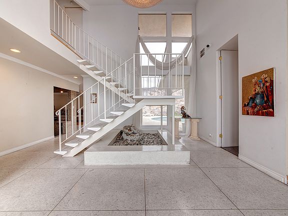 5th image of 2117 Maginn Dr