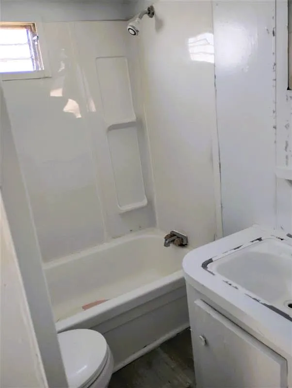 1 bed, $715 — Photo 4