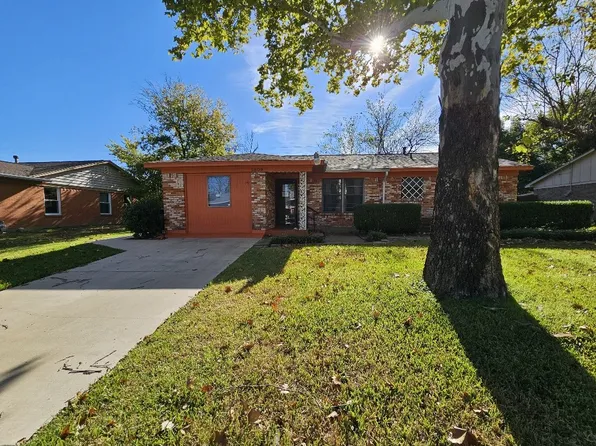 5809 Westhaven Dr, Fort Worth, TX 76132