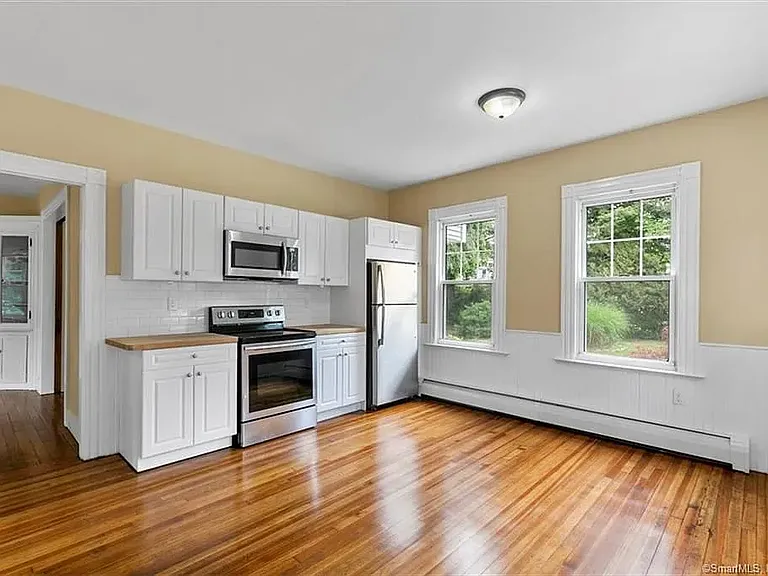 40 Wintergreen Ave — Photo 6