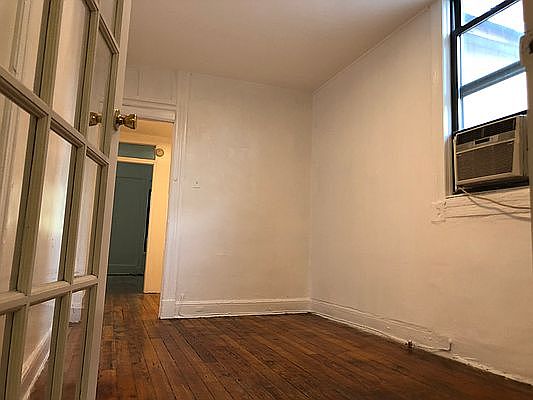 5th image of 231 Boerum St APT 3L