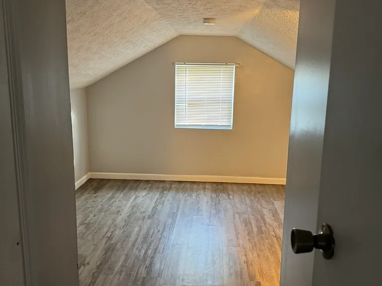 1637 Willamet Rd — Photo 10