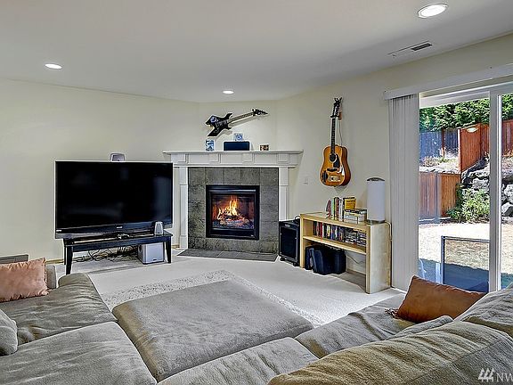 3rd image of 21241 Nordby Dr NW