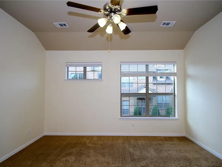 4233 Swan Forest Dr #E — Photo 12