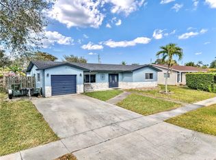 Pasadena Lakes South, Pembroke Pines, FL 33024