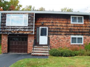 112 Staten Trl, Hopatcong, NJ 07843