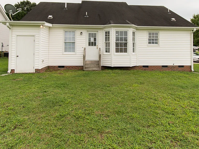 2016 Compacta Dr — Photo 4