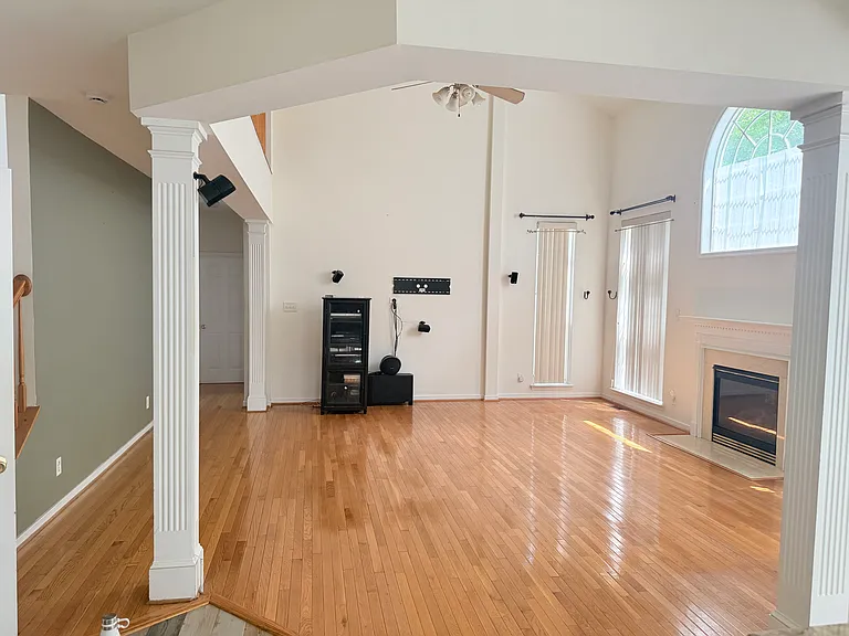 10301 Woodman Hills Ter — Photo 4