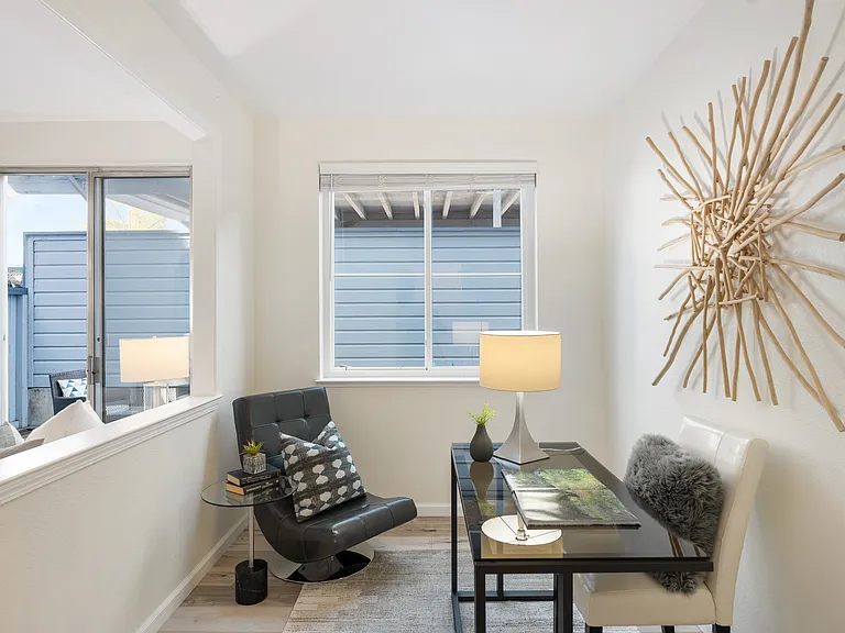 453 Cork Harbour Cir #E — Photo 22