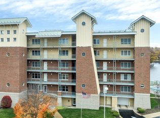 815 E Wells St #604, South Haven, MI 49090