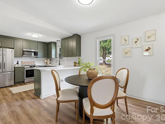 5th image of 2918 Wild Duck Ct