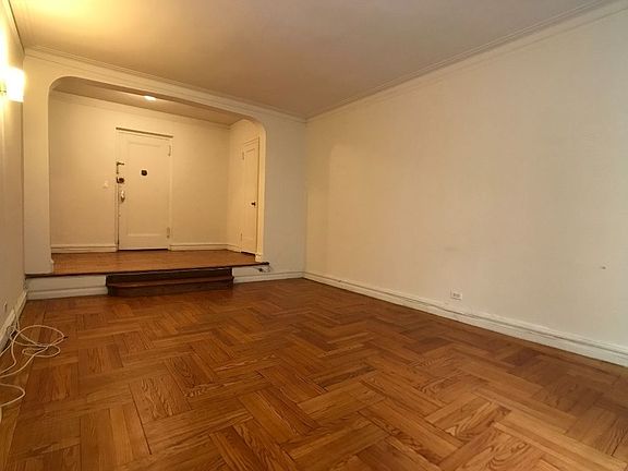 3rd image of 499 Fort Washington Ave APT 2E