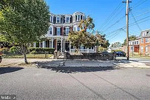 136 Gay St