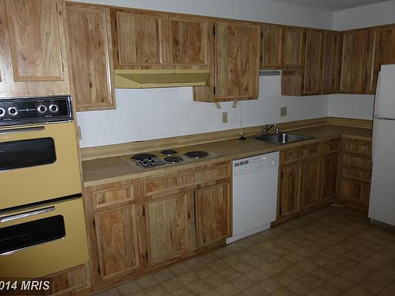 4th image of 8370 Greensboro Dr APT 303