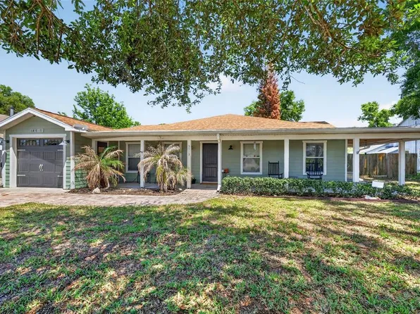 5713 Lake St, Mount Dora, FL 32757