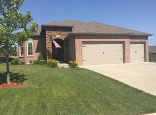 1209 Schroeder Ct, Warrensburg, MO 64093