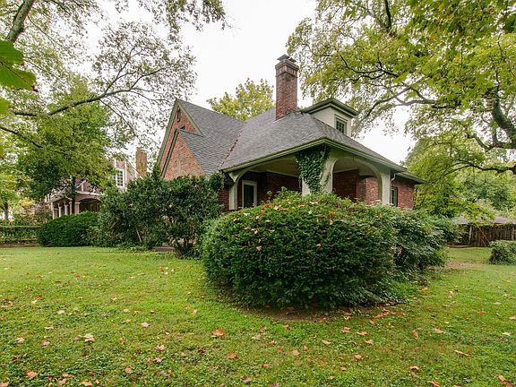 4th image of 3604 Saratoga Dr
