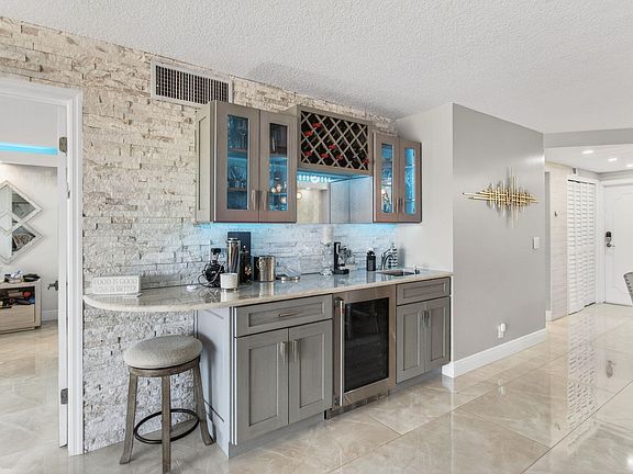 2nd image of 2717 Florida Boulevard #423