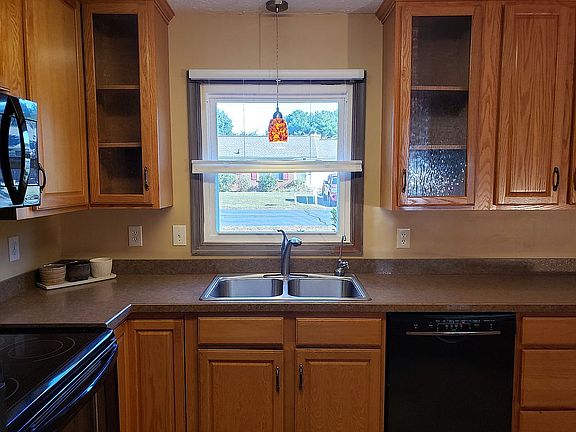4th image of 6790 Cypress Crest Dr