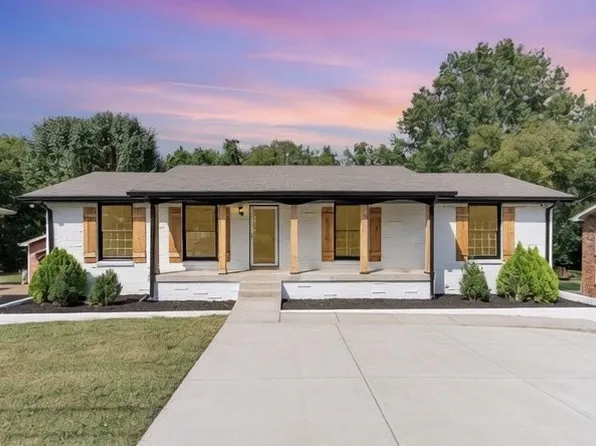 2722 Mossdale Dr, Nashville, TN 37217